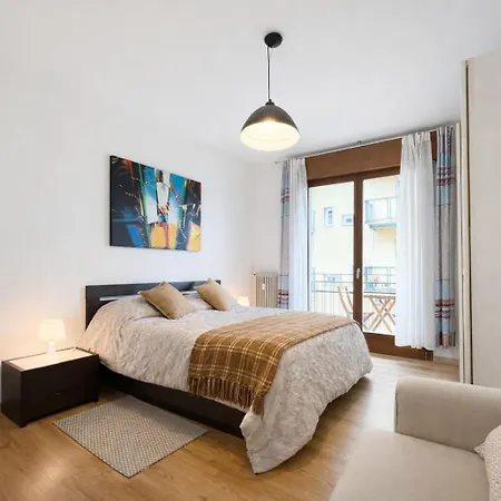 Apartament Exclusive - 7 Guests - Wi-fi - Near The Center *