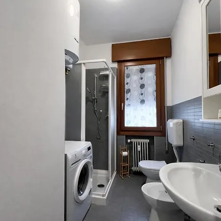 Exclusive - 7 Guests - Wi-fi - Near The Center Apartament *